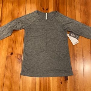 Athleta Long sleeve top